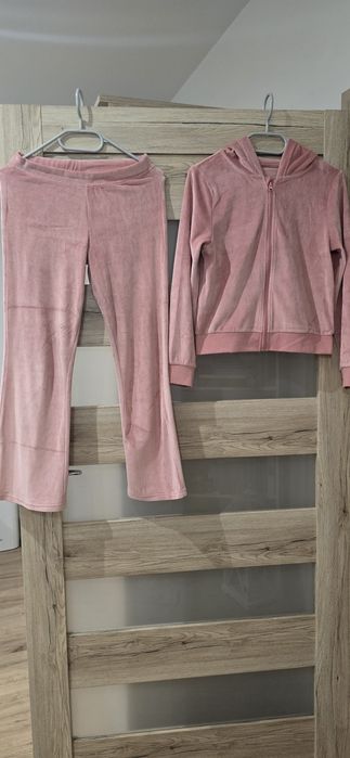 Dres dziewczęcy kpl