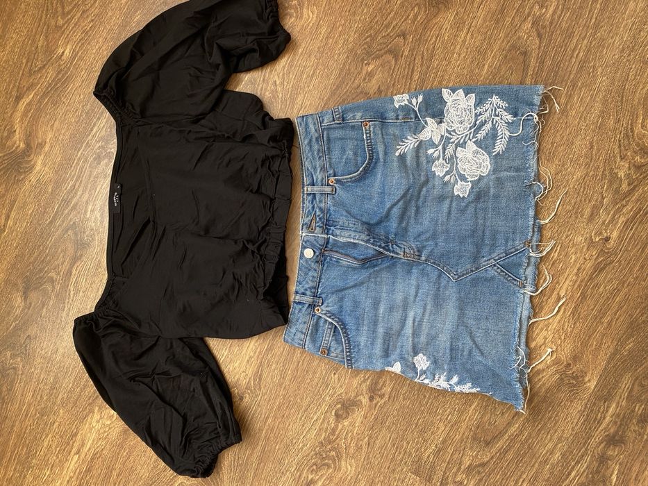 Футболки, топи жіночі