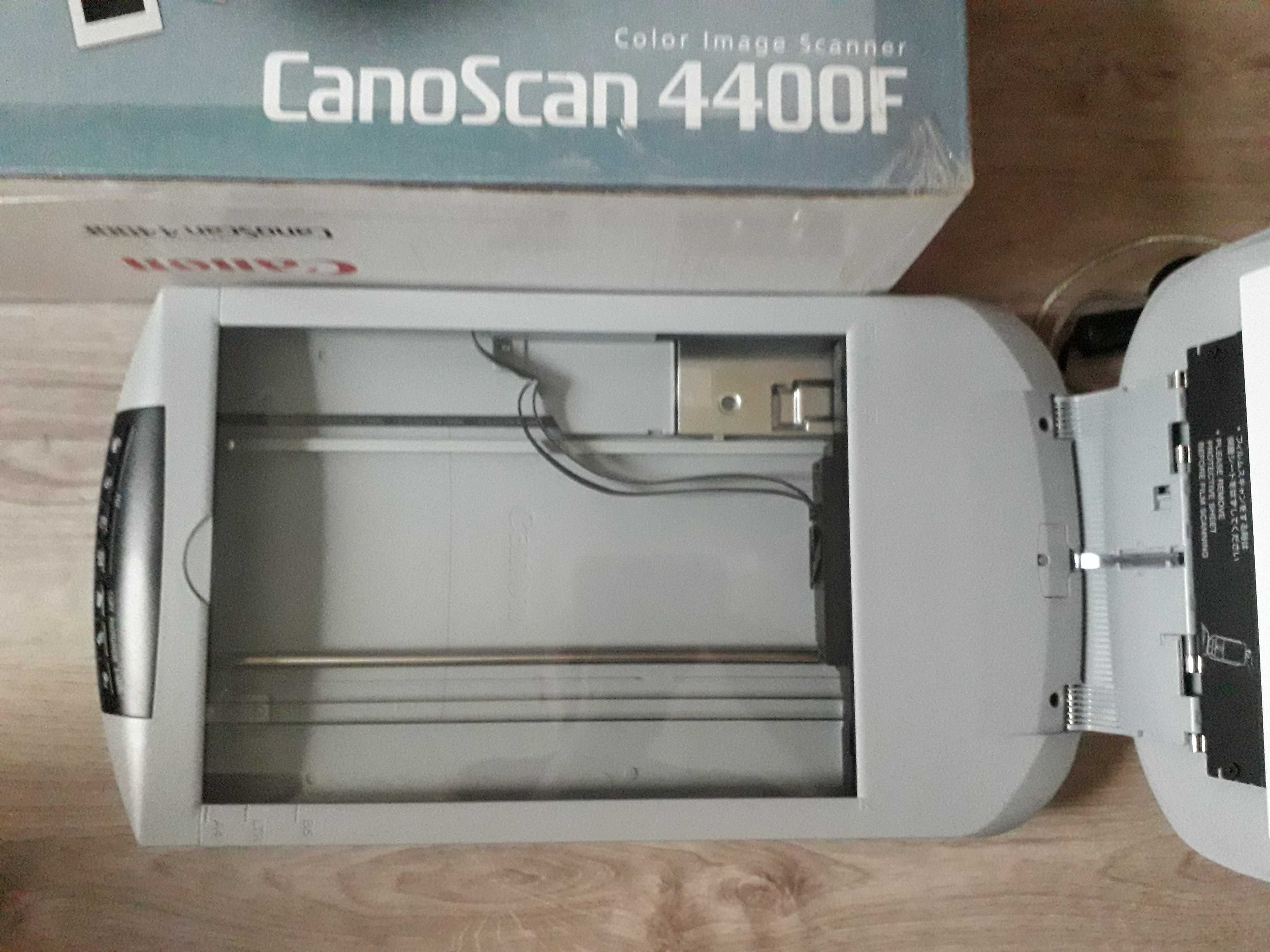 SKANER  Canon CanoScan 4400F