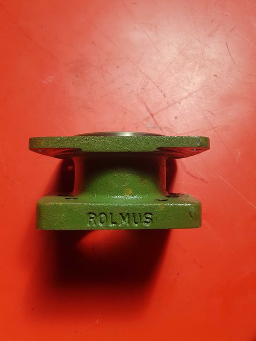 Przystawka Tuleja silnika 020015.8760 Rozrzutnik T-088 Fortschritt