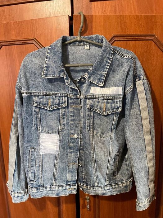 Джинсовка, розмір М. Стан нової.