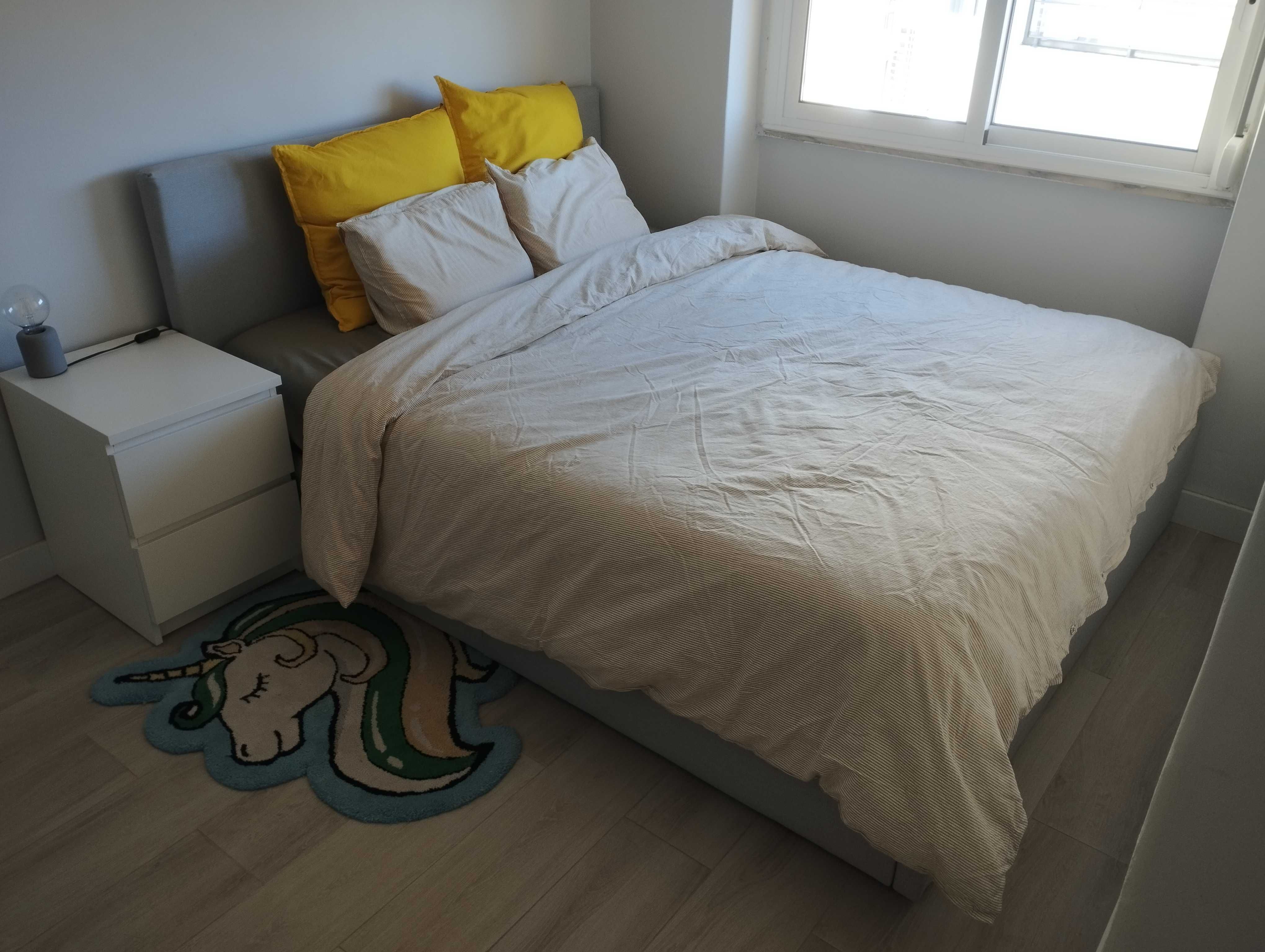 Cama estofada GLADSTAD(IKEA) com caixas de arrumação