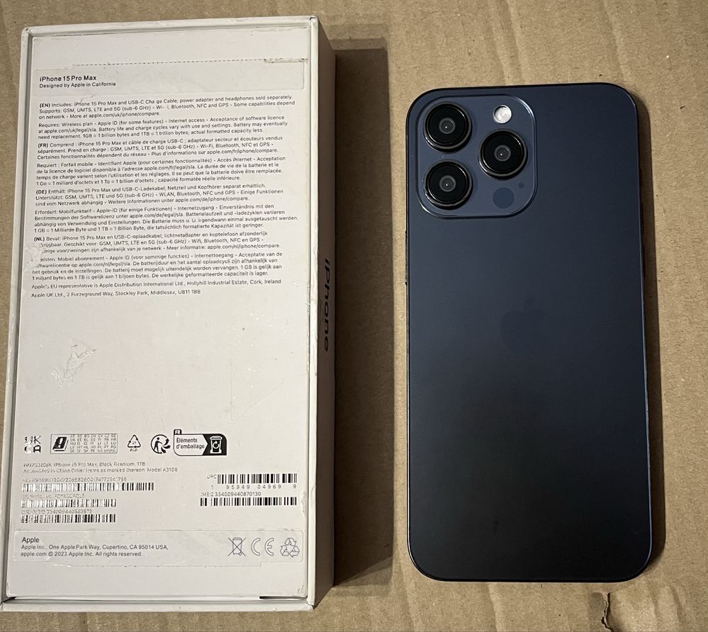 Atrapa iPhone 15 Pro Max 6.7” 1TB