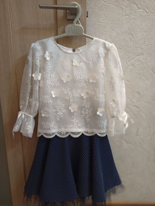 Блузка блуза кофточка нарядна на перше вересня на 8-9 років