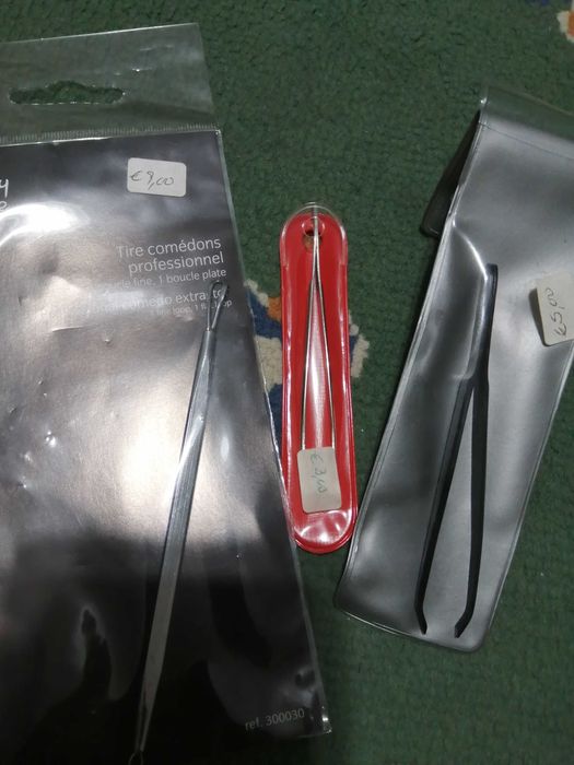 Pinça + tira pontos negros em inox