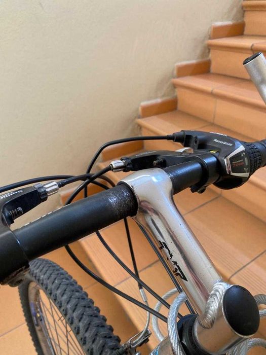 Bicicleta roda 26 Shimano aço inox