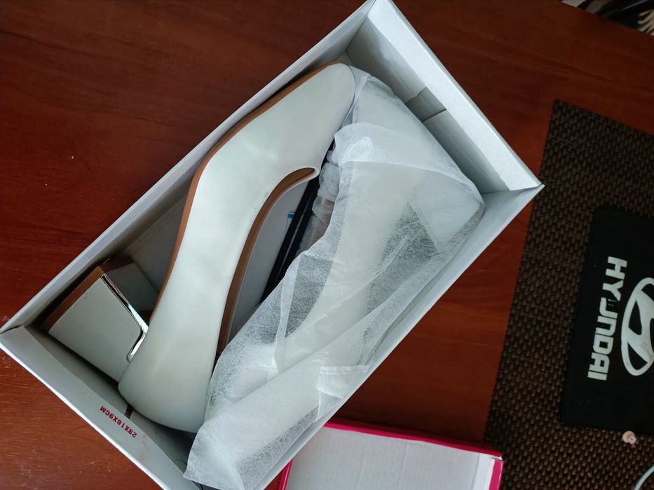 Продается свадебное платье