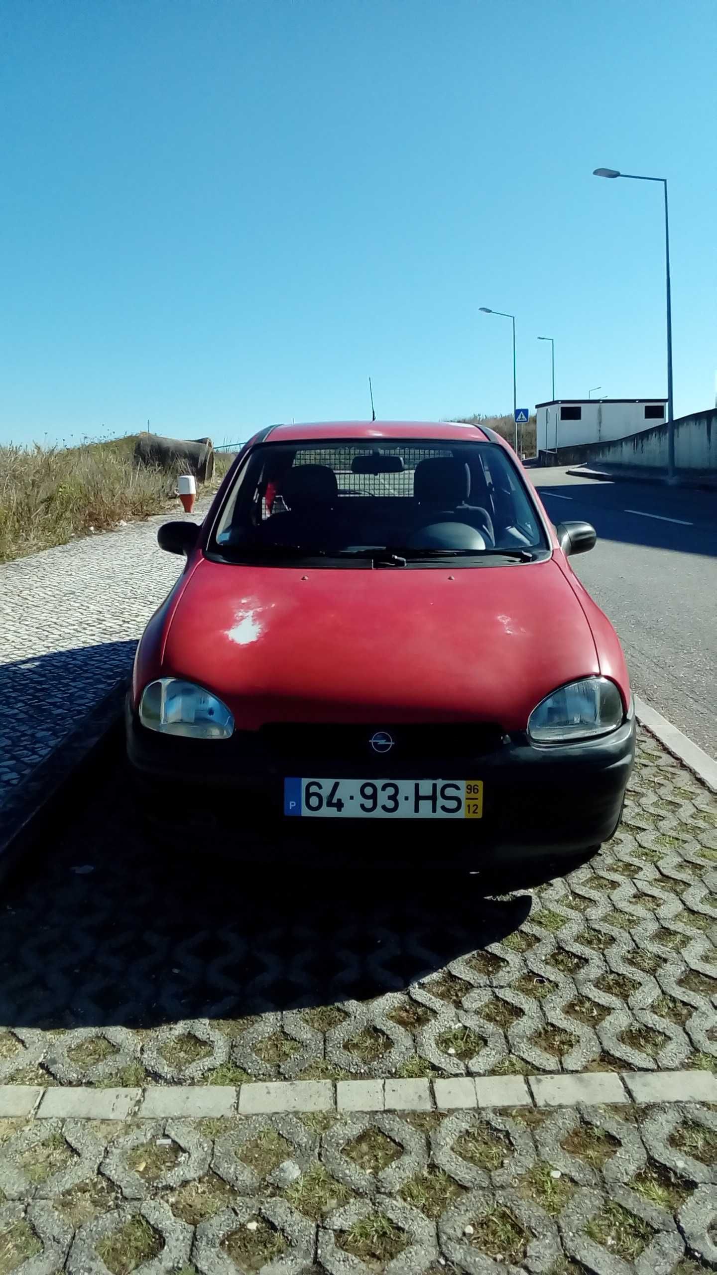 Opel corsa-b comercial