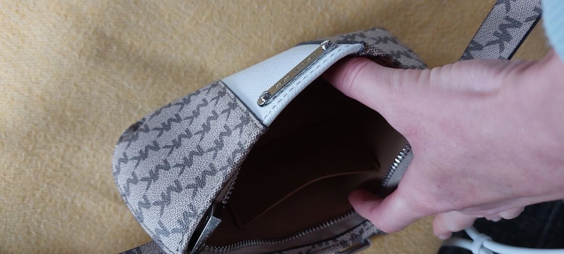 Okazja, nowa!! Nerka/torebka/pasek.. Michael Kors.. Śliczna