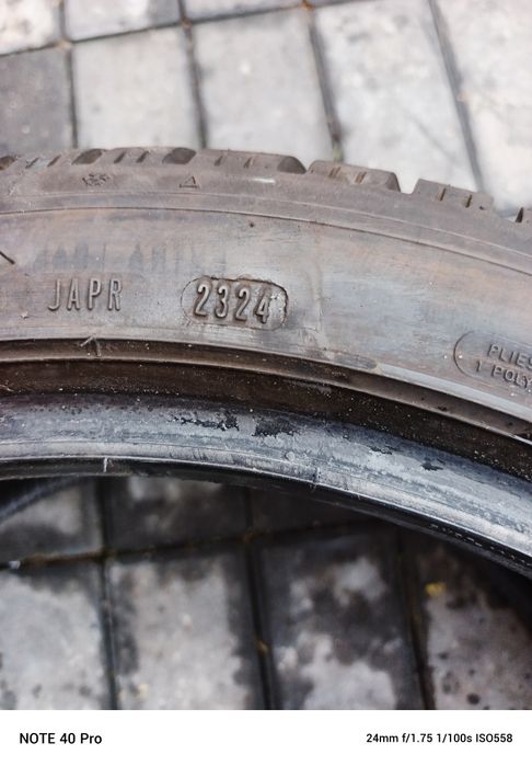 Opony 245/40/19 Dunlop Winter Sport 5