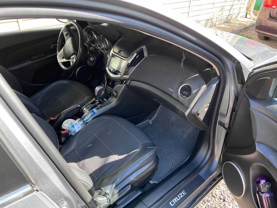 Chevrolet cruze j300 2014