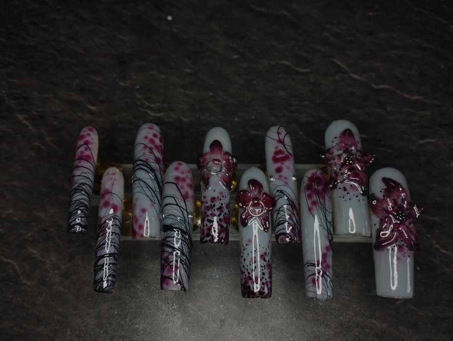 Накладні нігтики + набір для приклеювання