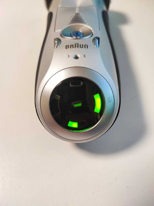 Электробритва BRAUN Series 7 7893s Wet&Dry состояние новой