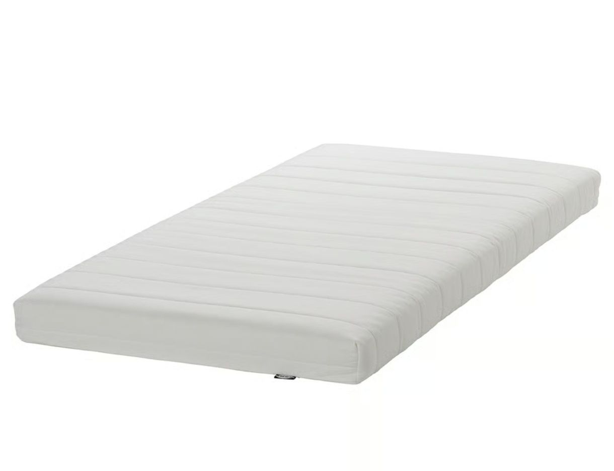 Cama solteiro completa c/estrado + colchão, 90x200 cm