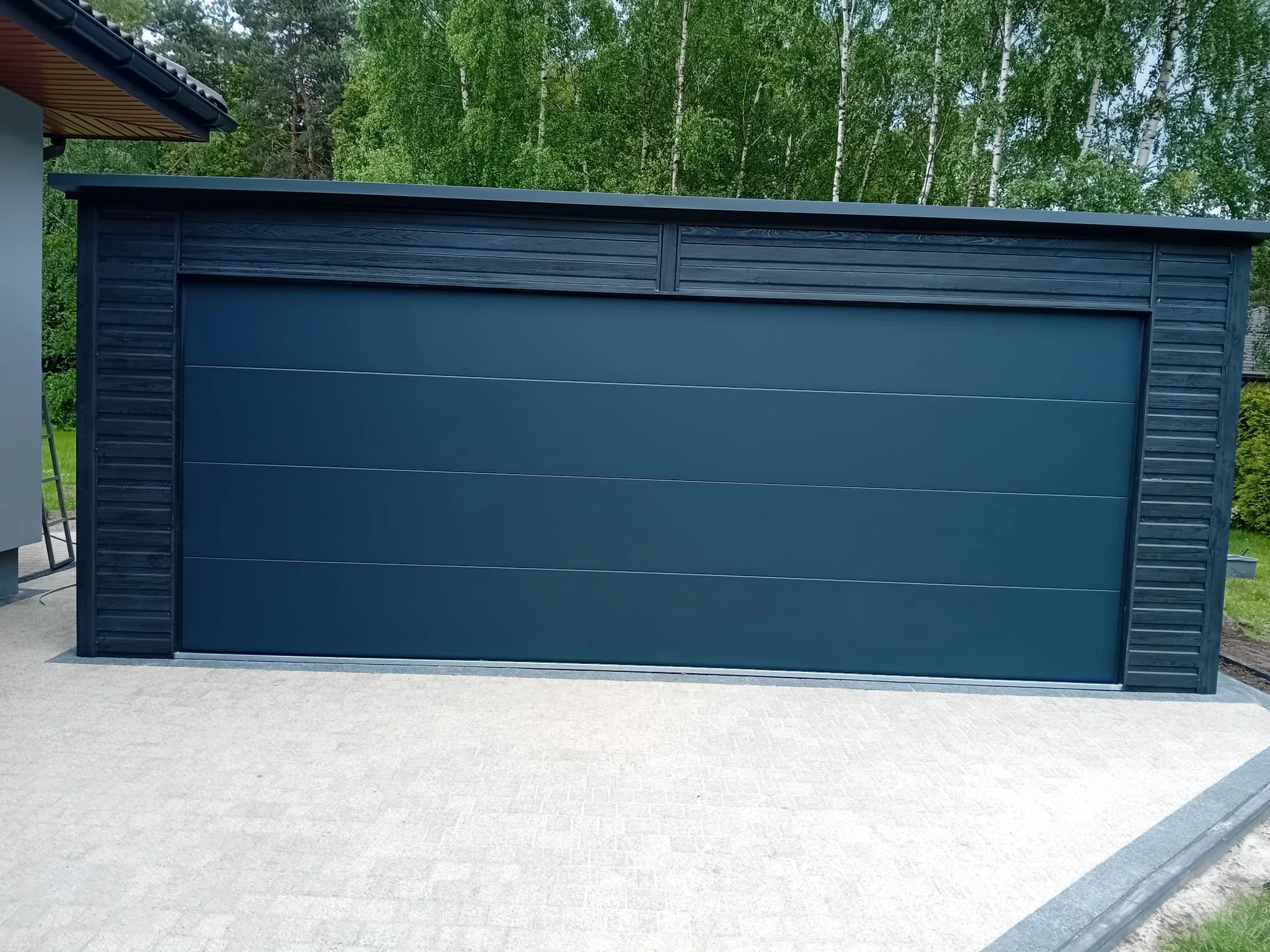 Garaż jednostanowiskowy 6x5 m - Dach jednospadowy, Brama segmentowa, G