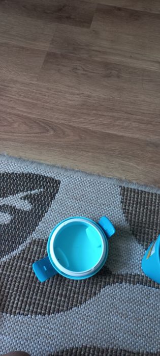 Podkładka i pojemniki na owoce oraz lunch