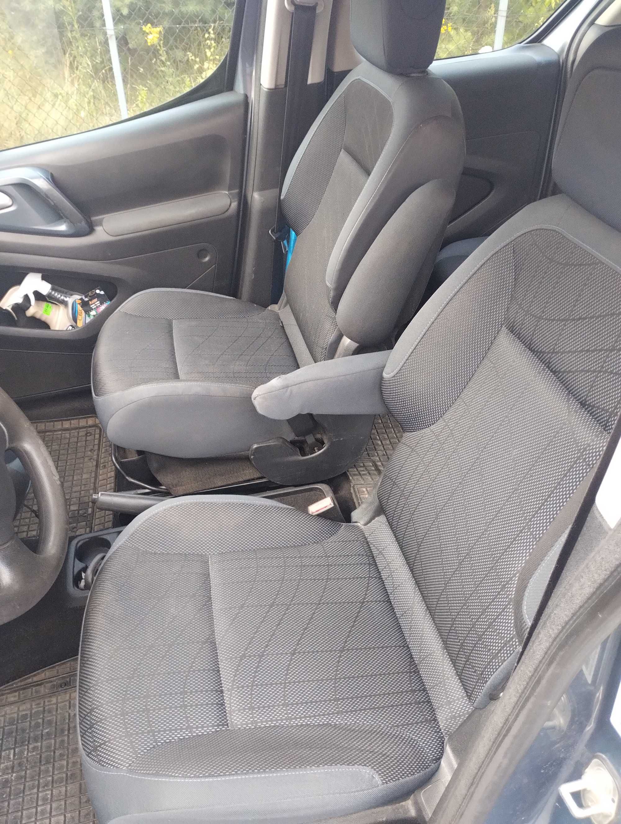 Peugeot Partner Tepee 2008r. 1.6 HDI 90KM