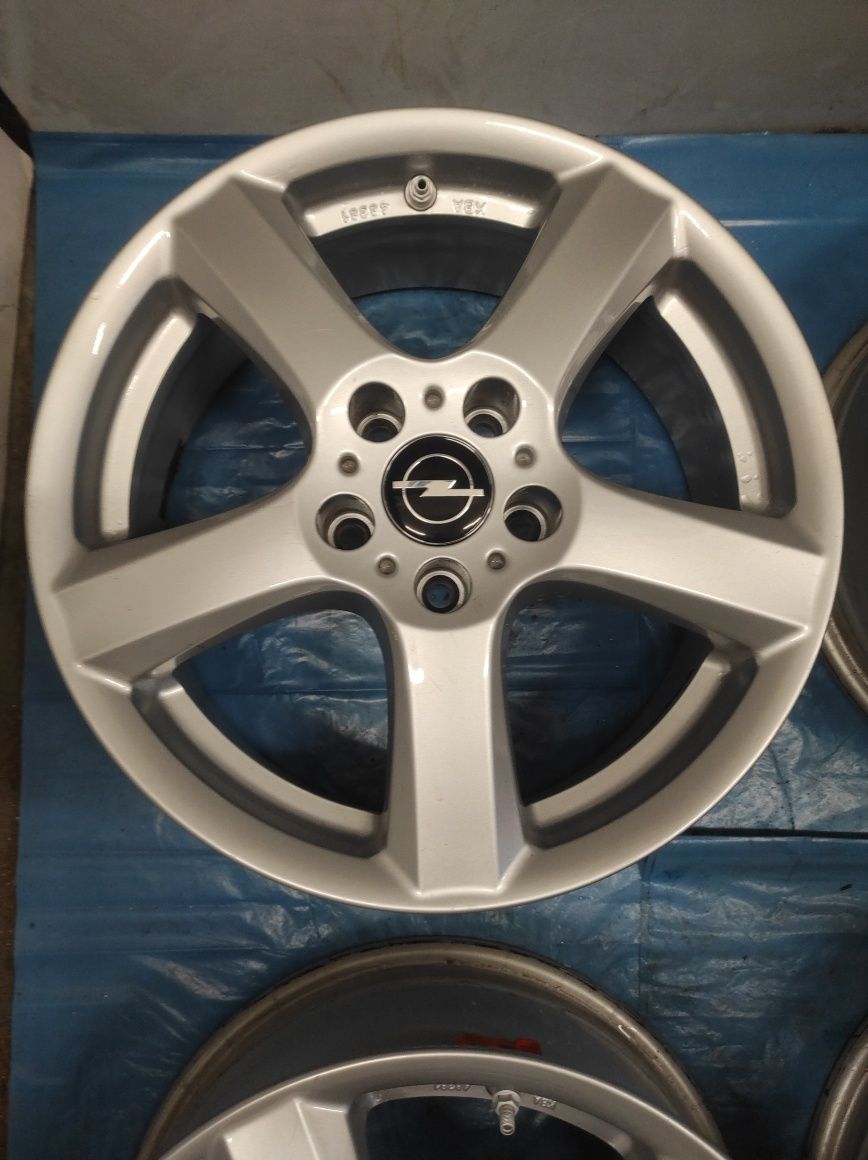 614 Felgi aluminiowe OPEL R 16 5x105 Bardzo Ładne Czujniki