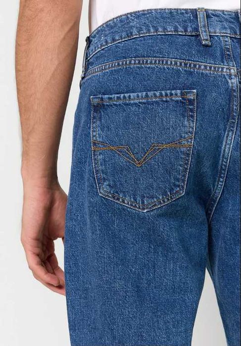 Джинсы Guess DRAKE. Размер 30х32.