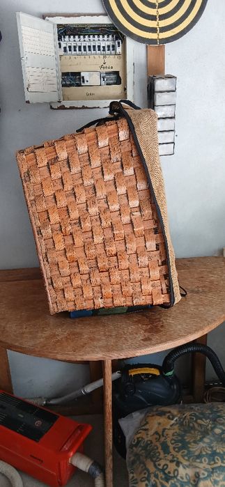 Cesto de lenha para venda