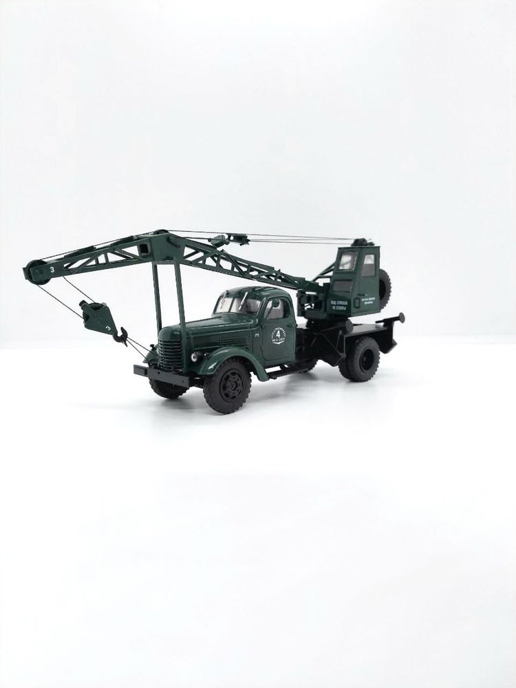 Автокран Лаз 690 (150) масштабна модель 1/43