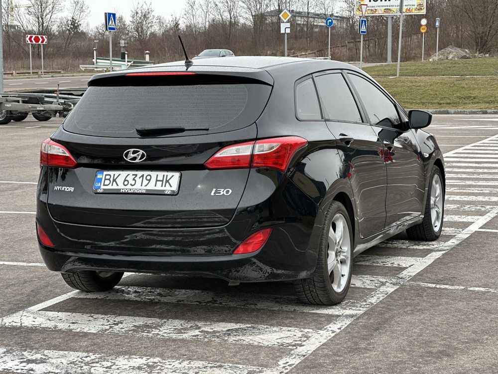 Hyundai i30, 2015 рік 1,6 дизель, автомат. 198тис км пробіг