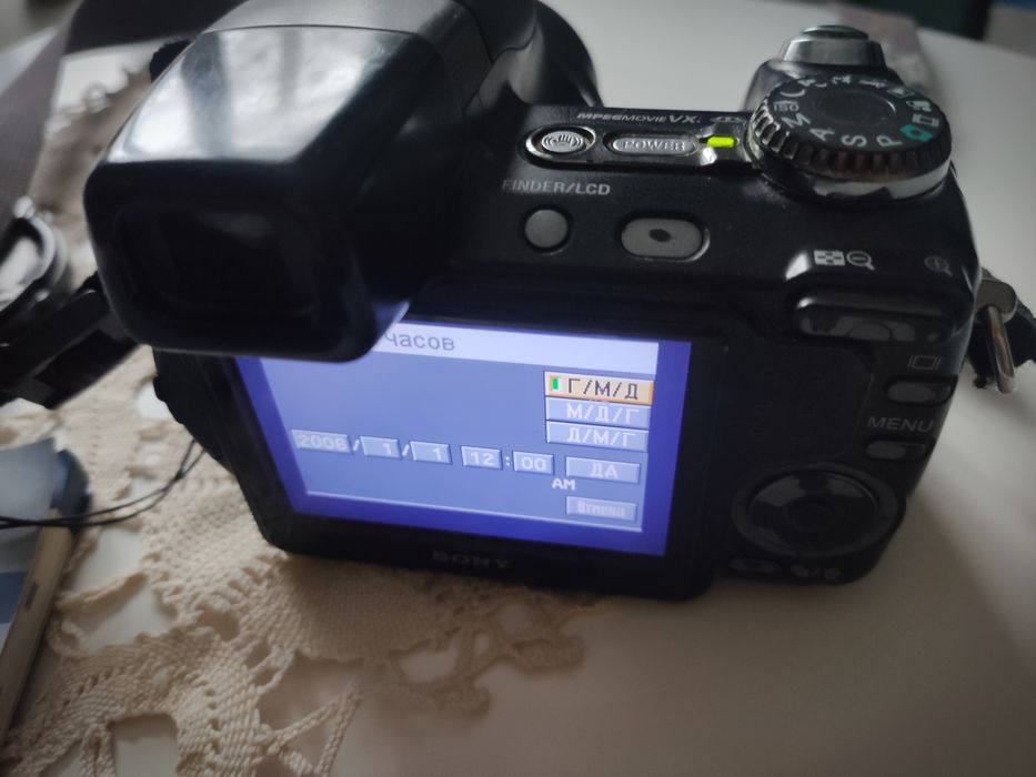 Фотоапарат цифровий Sony DSC-H5