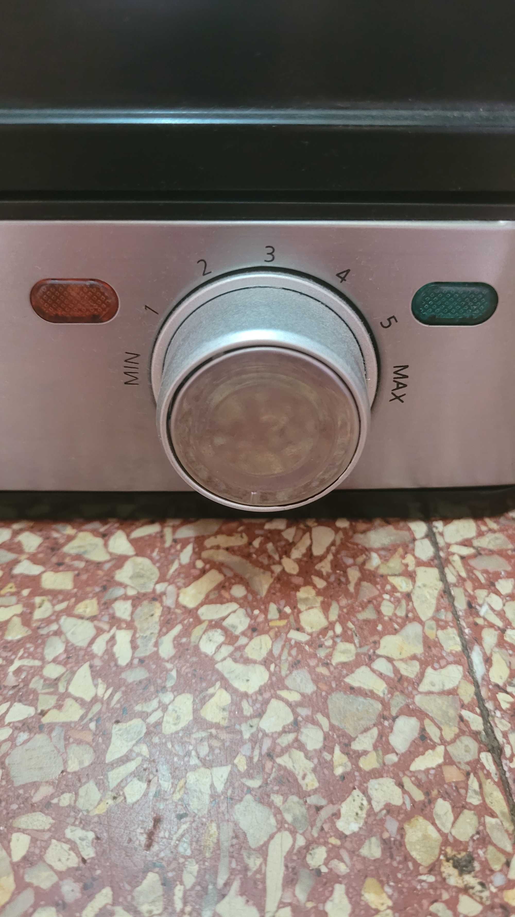 Grelhador Kunft em perfeito estado