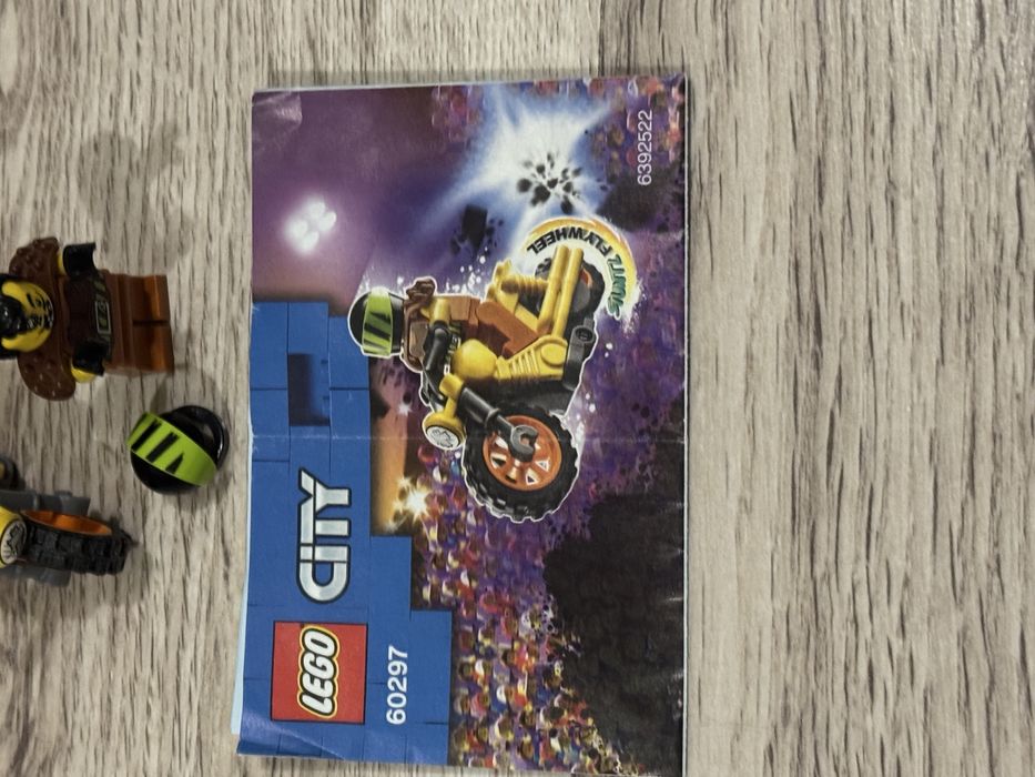 Лего мотоцикл,оригинал,идеальное состояние