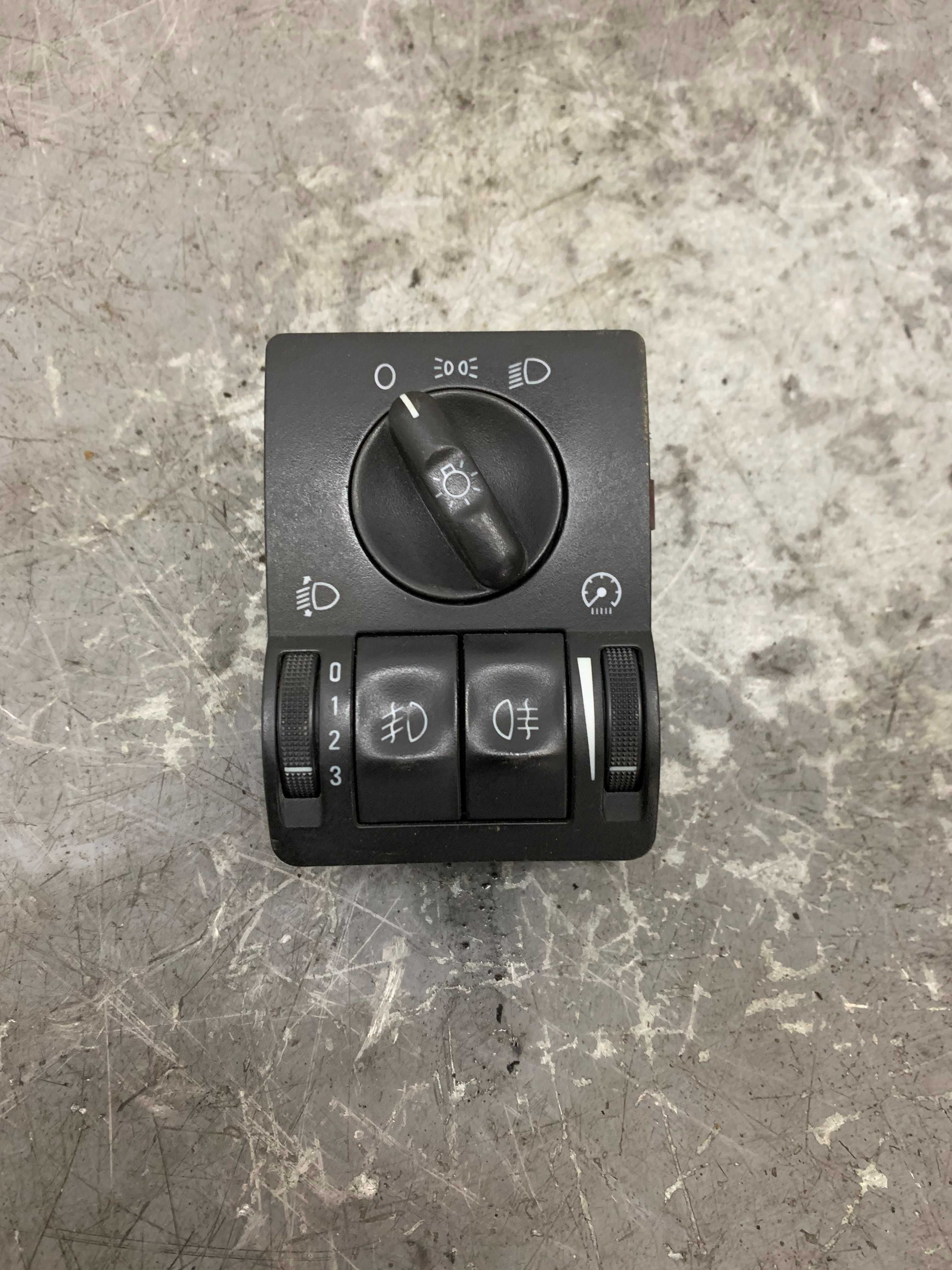 Opel Corsa C Przełącznik Świateł Panel