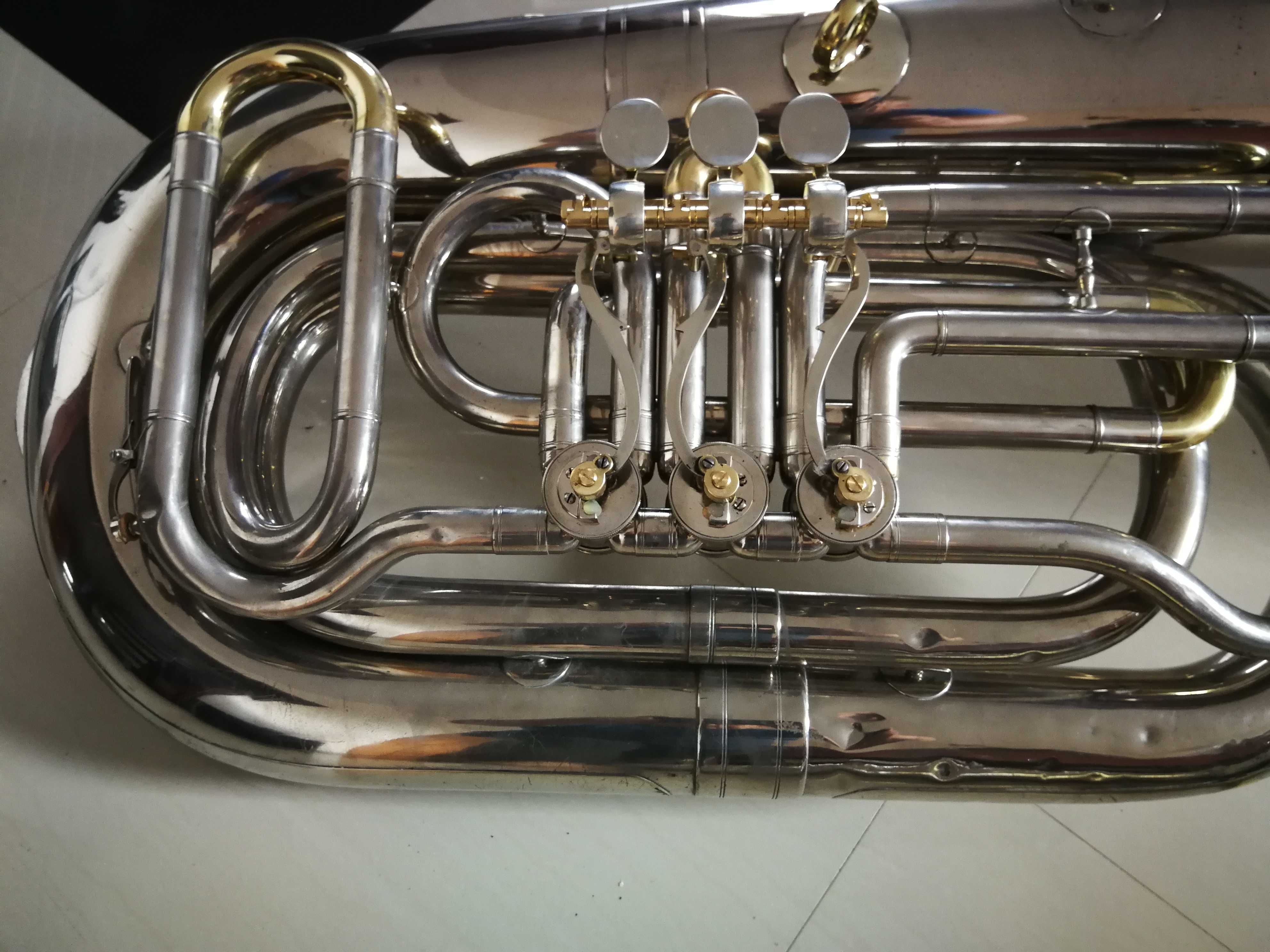 Tuba Bb Miratone