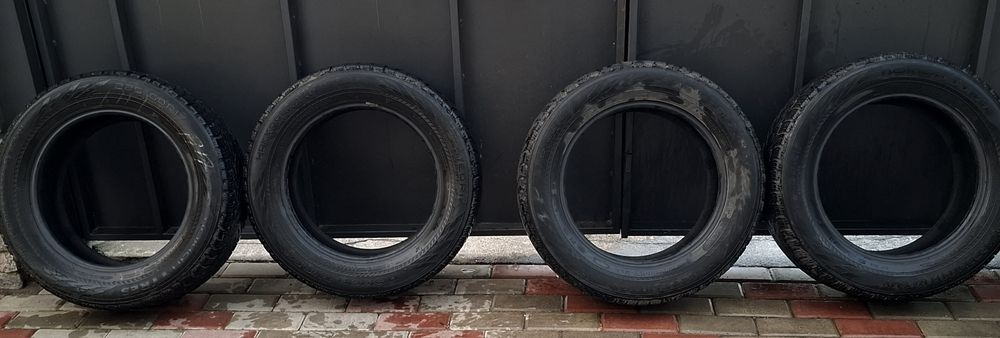 Комплект зимових шин