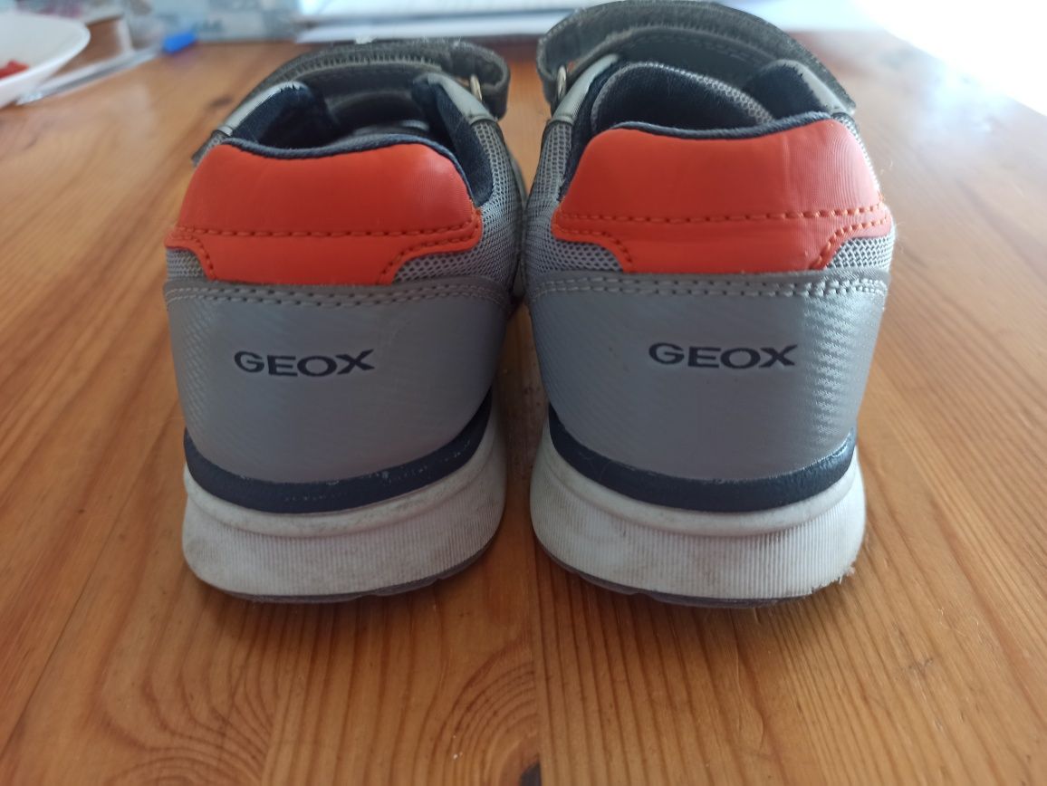 Sneakersy chłopięce Geox rozmiar 27