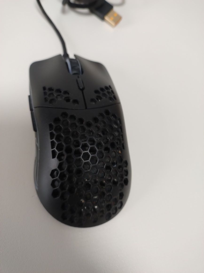 Myszka Glorious 0 Minus  Black Matte + gratis podkładka