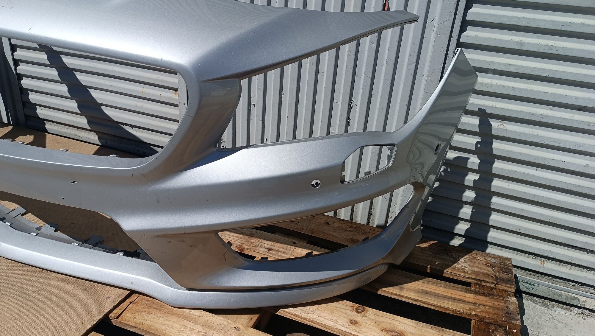 Vendo parachoque de frente Mercedes CLA classe C117 coupé ano 2013/19