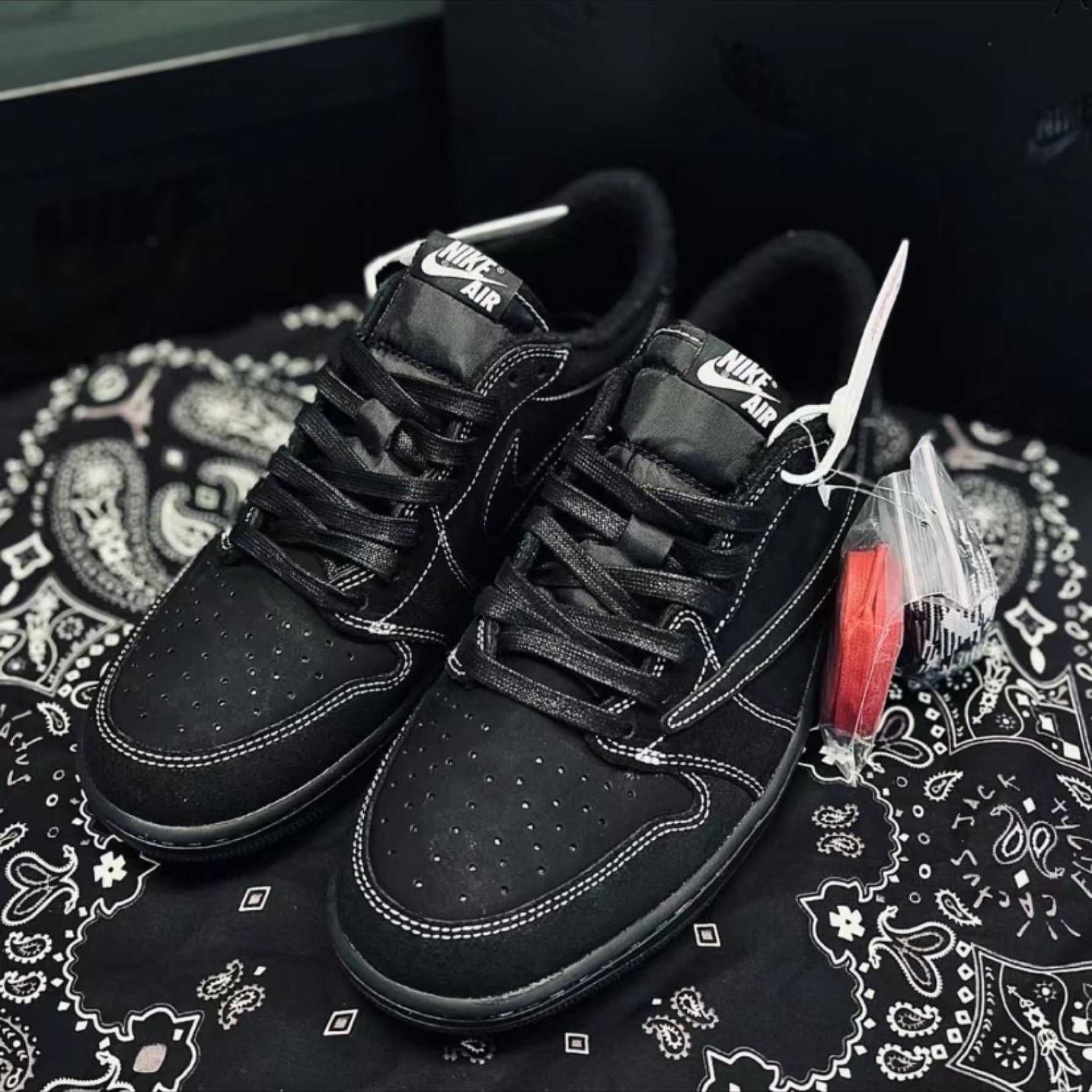 Jordan 1 Retro Low OG SP Travis Scott Black Phantom R.41