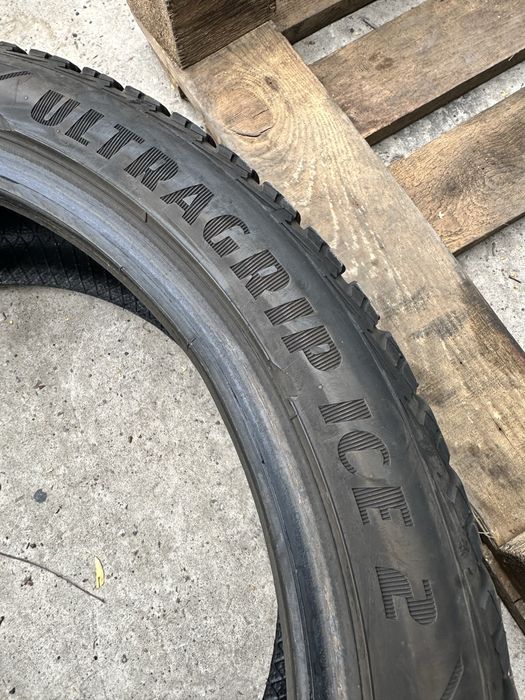 Шини 225 40 18 92T Goodyear UltraGrip Ice 2 пара