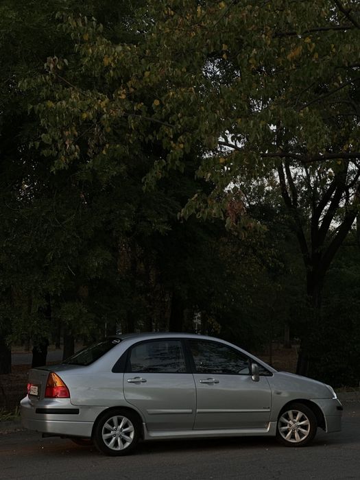 Продам машину Сузуки Лиана 2005 года