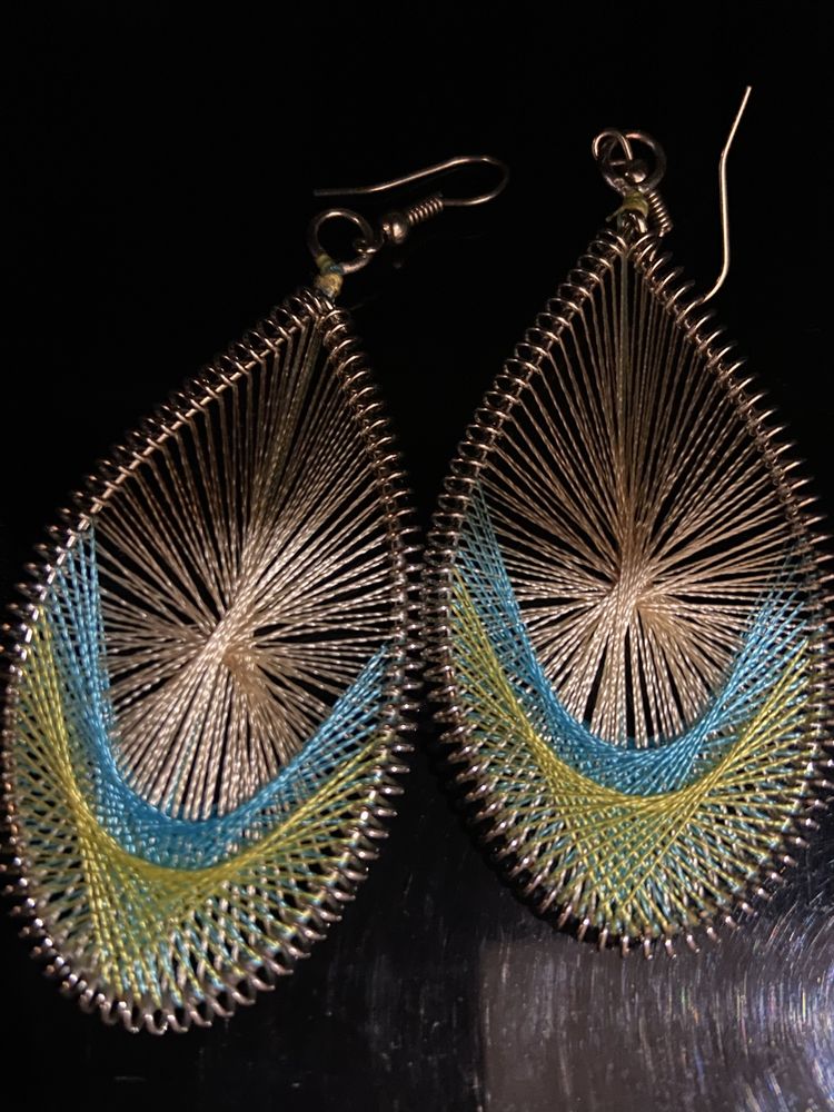 Сережки из  шелка