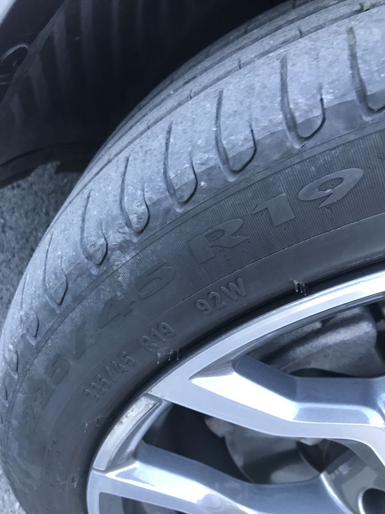 Pirelli 225/45R19