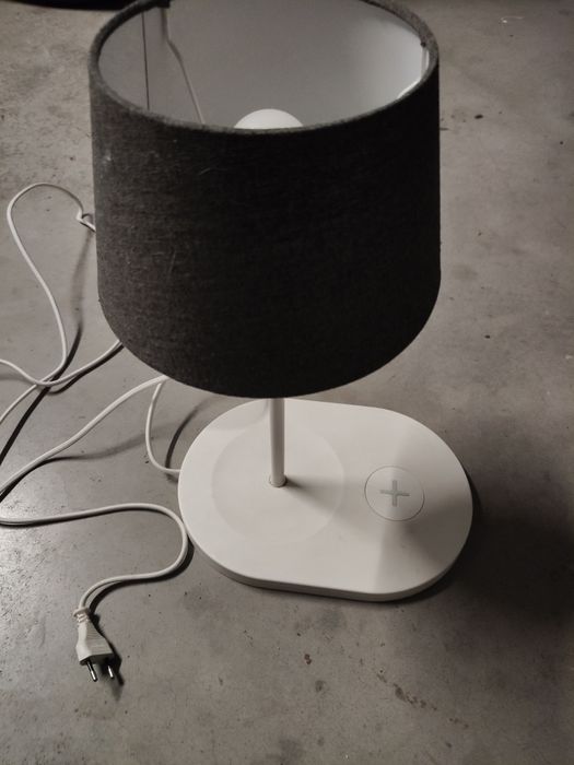 Lampka z podstawką IKEA gniazdo USB