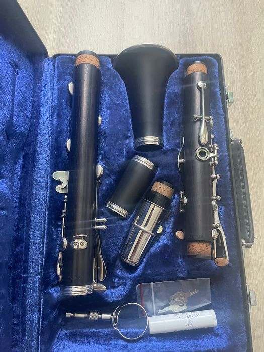Clarinete Buffet Crampon E10