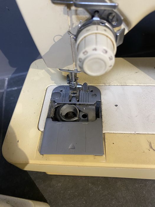 Швейна машинка singer / finesse