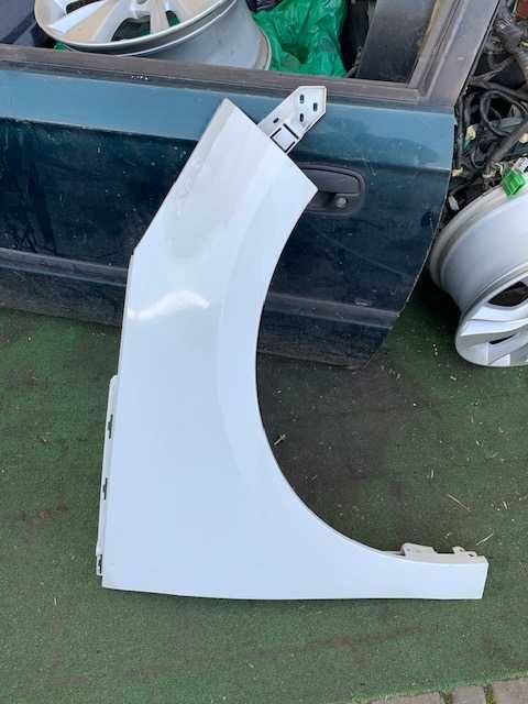 BMW i3 Błotnik Przedni   ŁADNY ORYGINAŁ