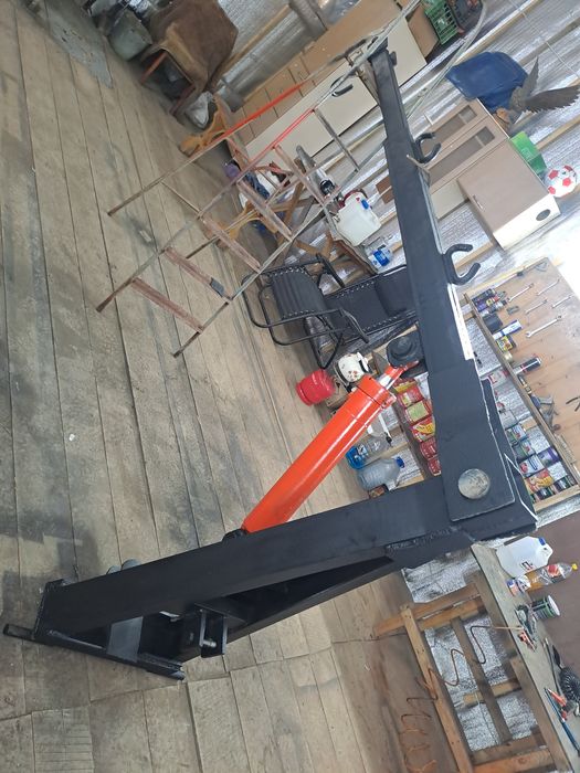 Кран на трактор , стрела ,погрузчик , гусак , для трахтора гусак