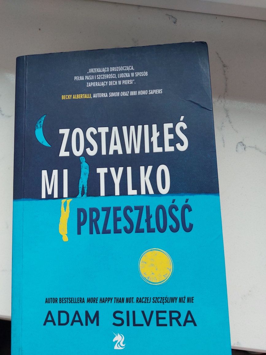 Ksiazka zostawiłeś mi tylko przeszłość