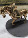 Vendo este cavalo em cobre