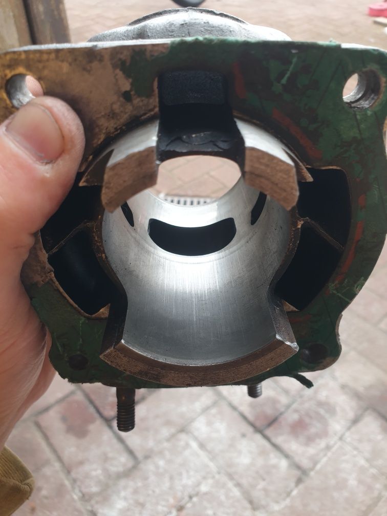 Cylinder Yamaha DT 125, TDR, Sachs 3MB00, głowica, zawór
