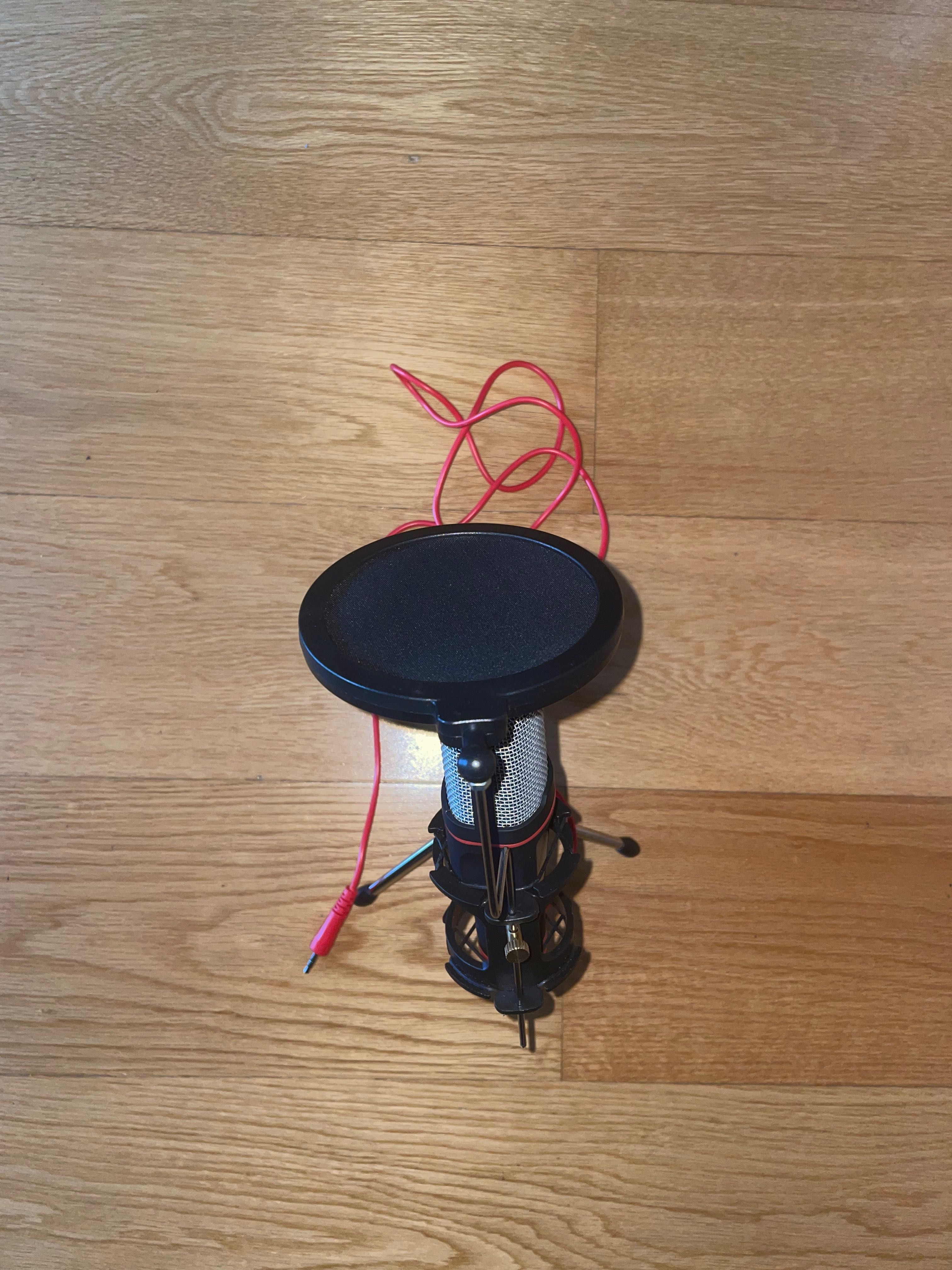 Microfone Actto Studio Stand Microphone