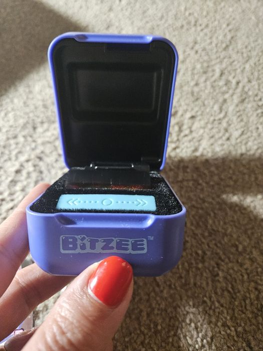 Bitzee Mascote Interativa